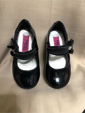 Rachel Shoes Black Patent Mary Janes with Bow Accent